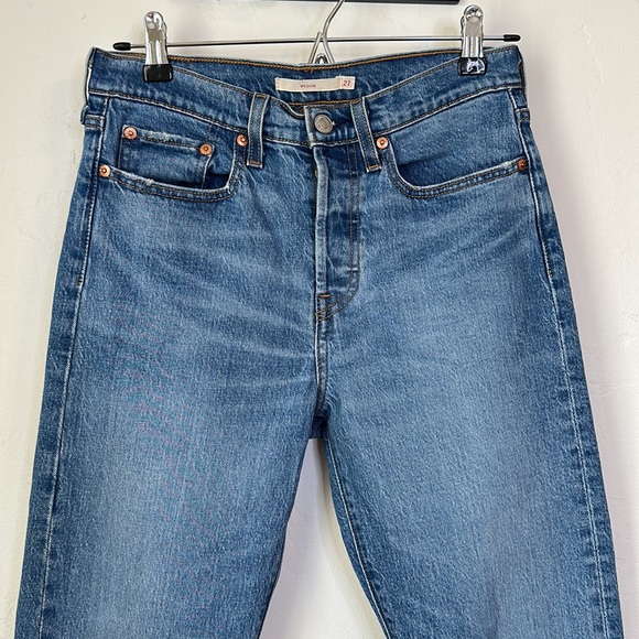 LEVI’S Premium Wedgie Icon Fit Jeans in These Dreams, 27 - Picture 3 of 16